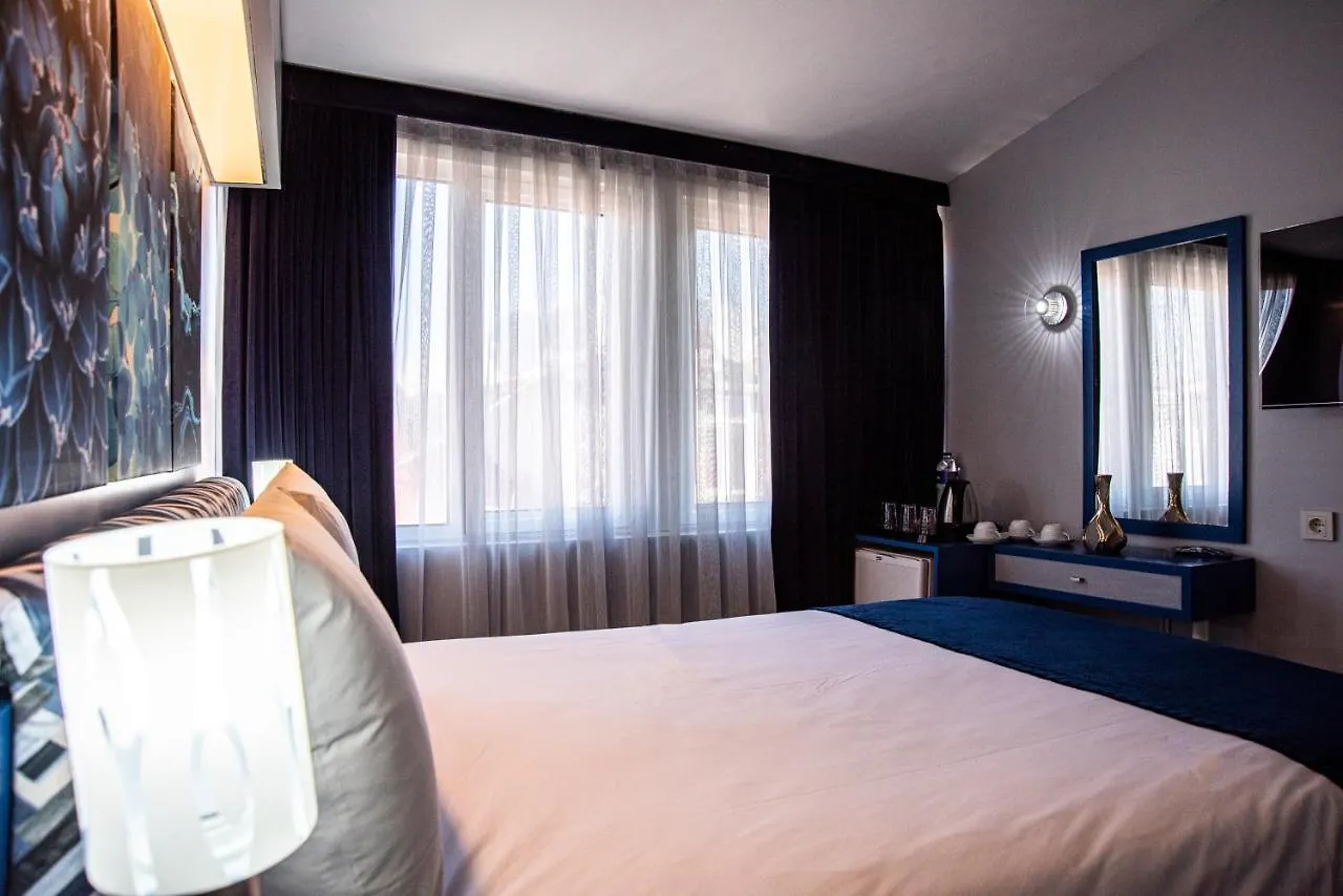 Lapis Inn Hotel & Spa Istanbul 3*,